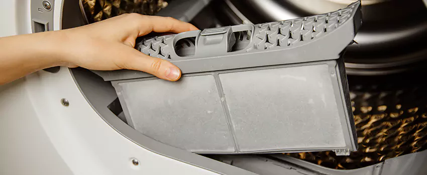 Signs Of A Clogged Dryer Lint Trap in Humble, Texas